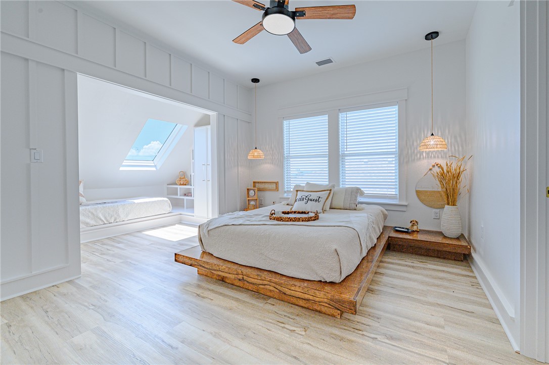 1227 S Magnolia Street Rockport TX 78382