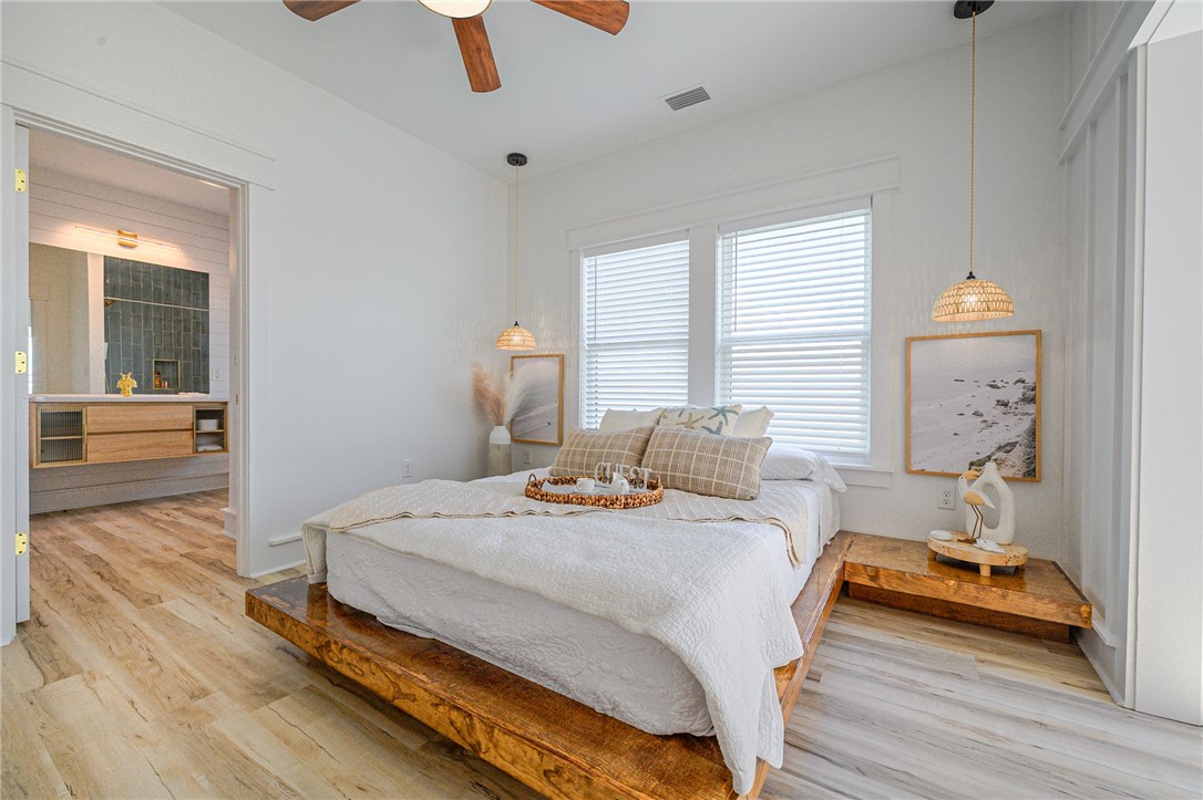1227 S Magnolia Street Rockport TX 78382