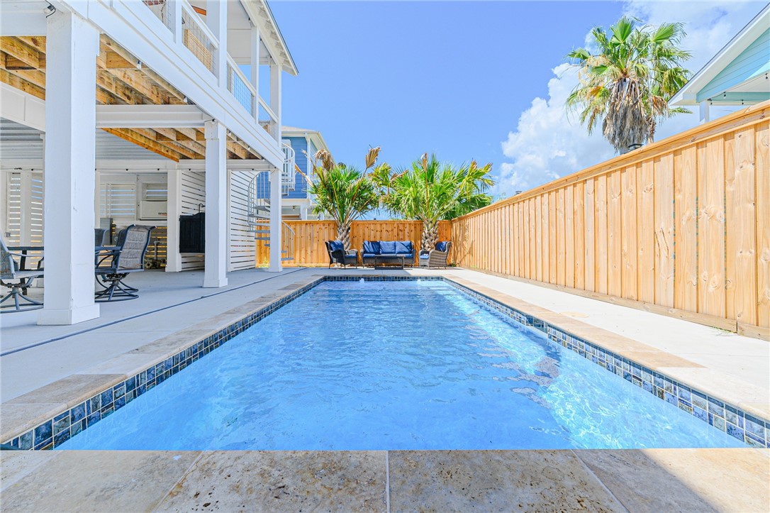 1227 S Magnolia Street Rockport TX 78382
