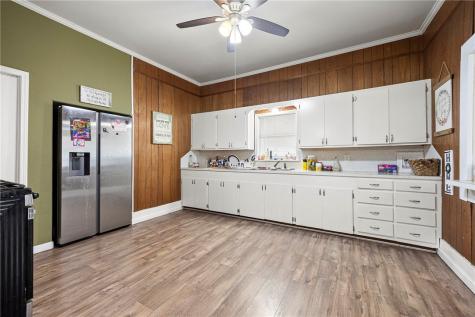 1009 E Sinton Street Sinton TX 78387