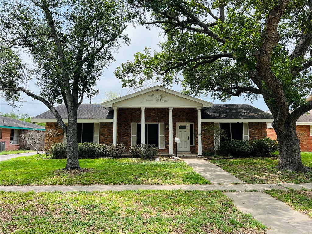 1003 S 18th Street Kingsville TX 78363