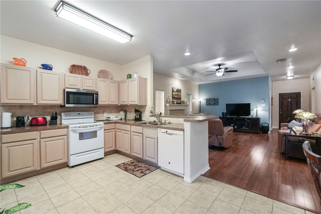 7205 Mansions Dr U1 Corpus Christi TX 78414