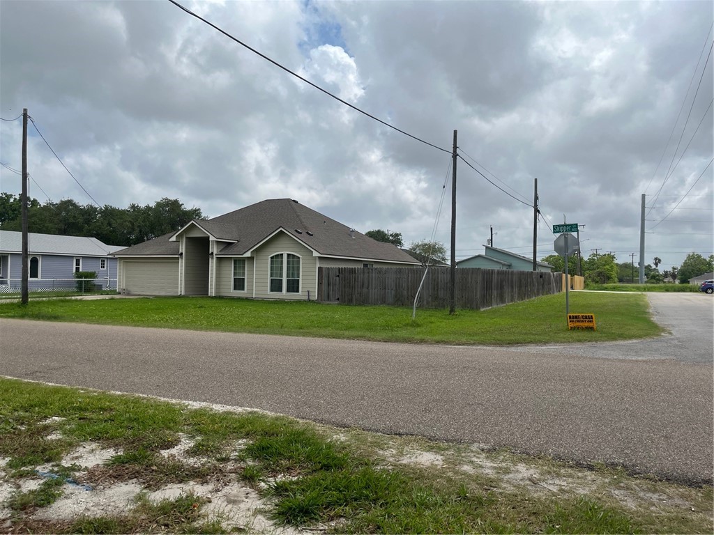 450 Skipper Lane Corpus Christi TX 78418