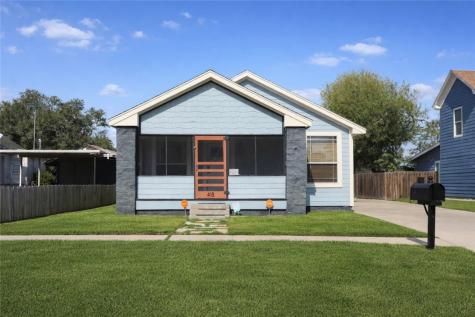 418 W Lee Avenue Kingsville TX 78363