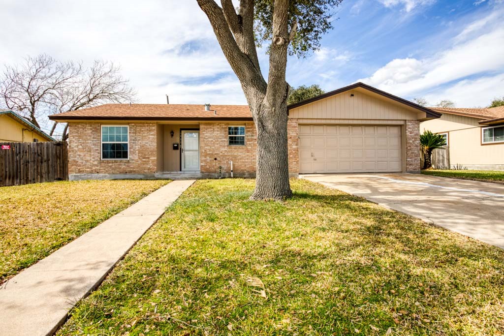 1111 Memorial Parkway Portland TX 78374
