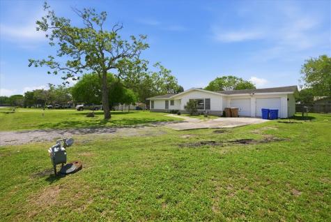 9445 Morrow Drive Corpus Christi TX 78410