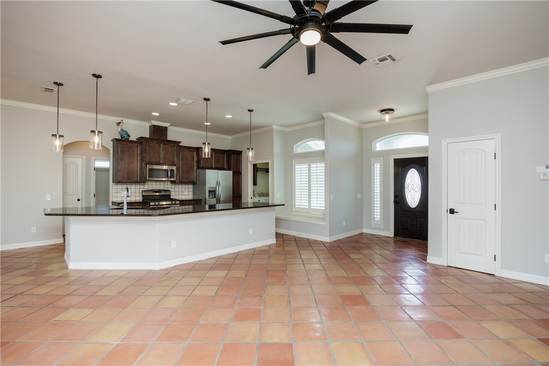 16045 Treebine Drive Corpus Christi TX 78418