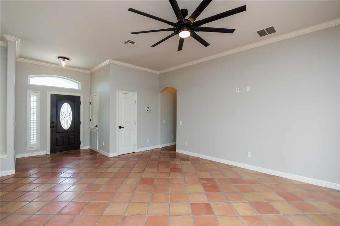 16045 Treebine Drive Corpus Christi TX 78418
