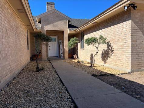 402 Santa Maria Avenue San Diego TX 78384