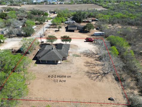 402 Santa Maria Avenue San Diego TX 78384