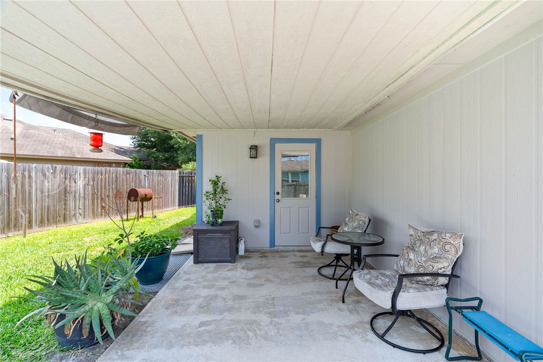 1701 Gallop Trai Corpus Christi TX 78410