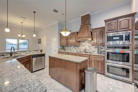 7513 S Lake Drive Corpus Christi TX 78414