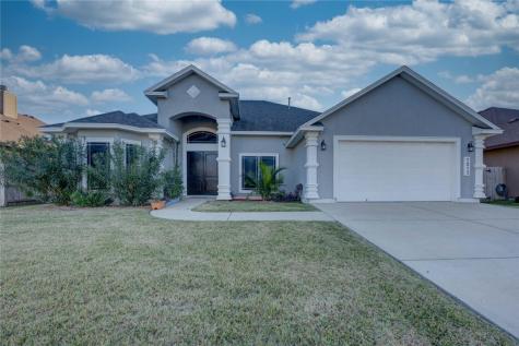 7513 S Lake Drive Corpus Christi TX 78414