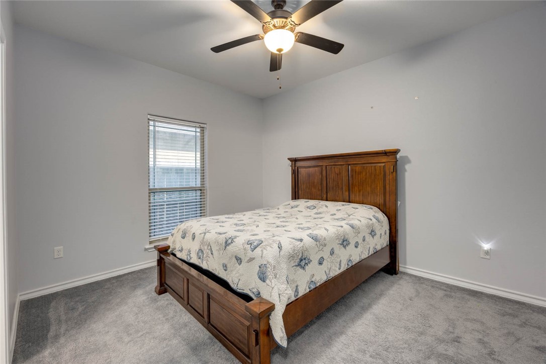 7513 S Lake Drive Corpus Christi TX 78414