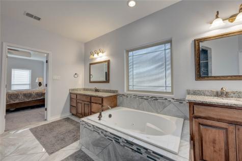 7513 S Lake Drive Corpus Christi TX 78414