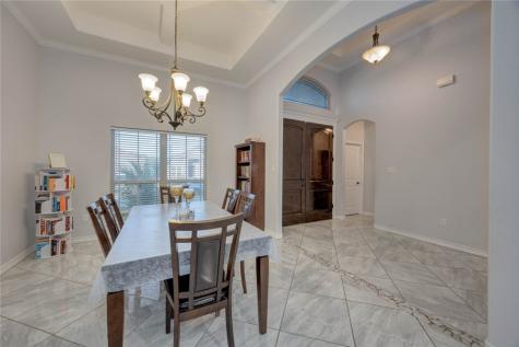 7513 S Lake Drive Corpus Christi TX 78414