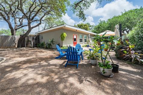 102 S 7th Street Fulton TX 78358