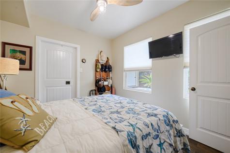 102 S 7th Street Fulton TX 78358