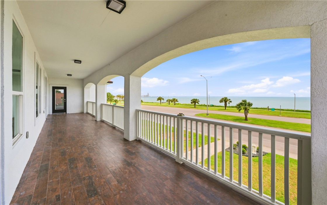 3001 Ocean Drive Corpus Christi TX 78404