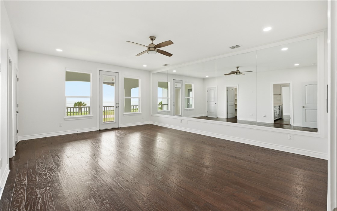 3001 Ocean Drive Corpus Christi TX 78404