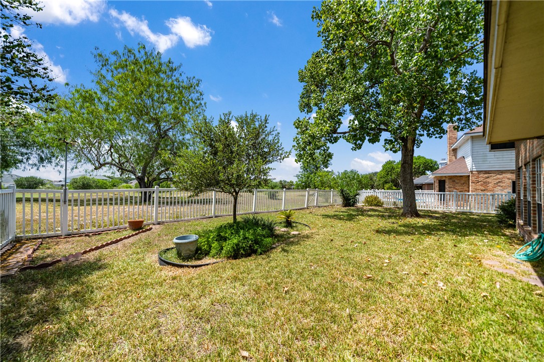7909 Etienne Drive Corpus Christi TX 78414