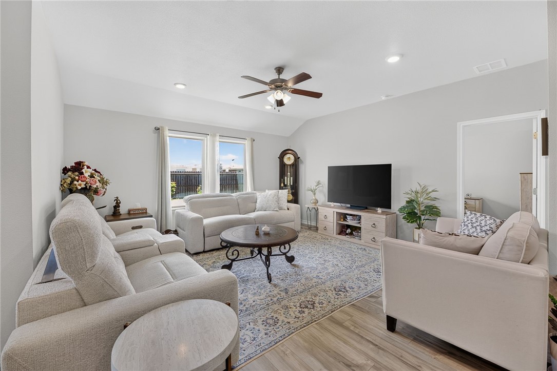 7714 Iron Man Drive Corpus Christi TX 78414