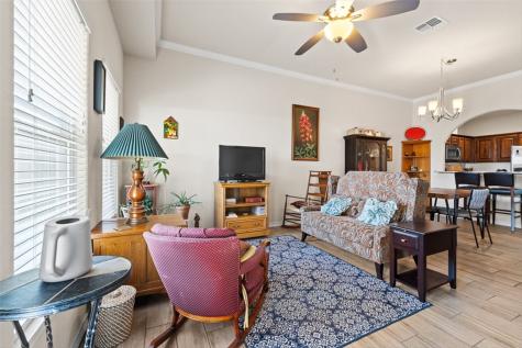 909 Moore Avenue Portland TX 78374