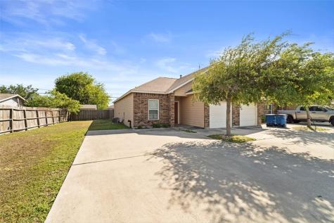 909 Moore Avenue Portland TX 78374