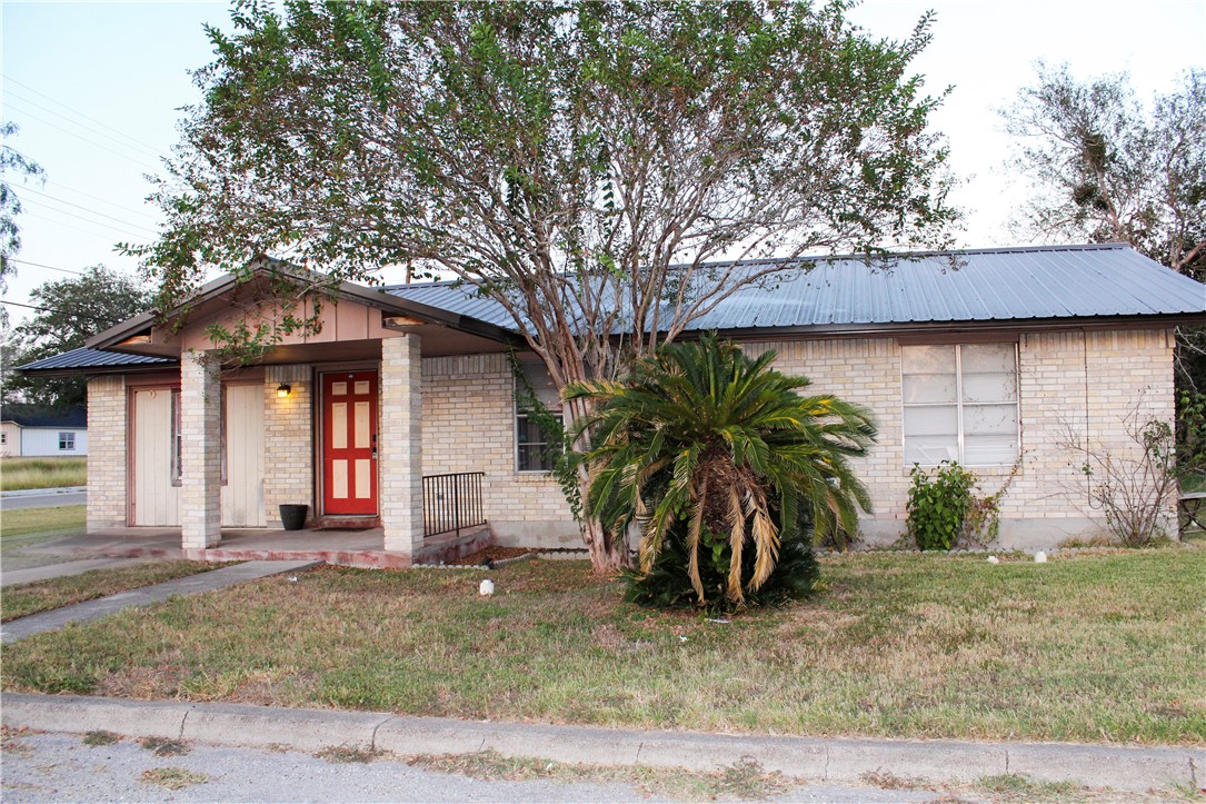 710 N Filmore Street Beeville TX 78102