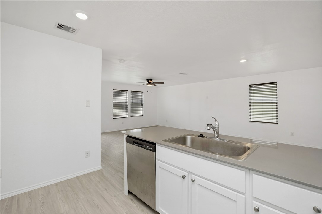 2654 Winterfell Street Corpus Christi TX 78415