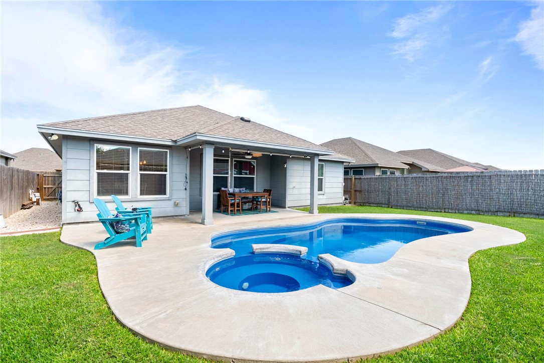 2201 Spoonbill Drive Corpus Christi TX 78414