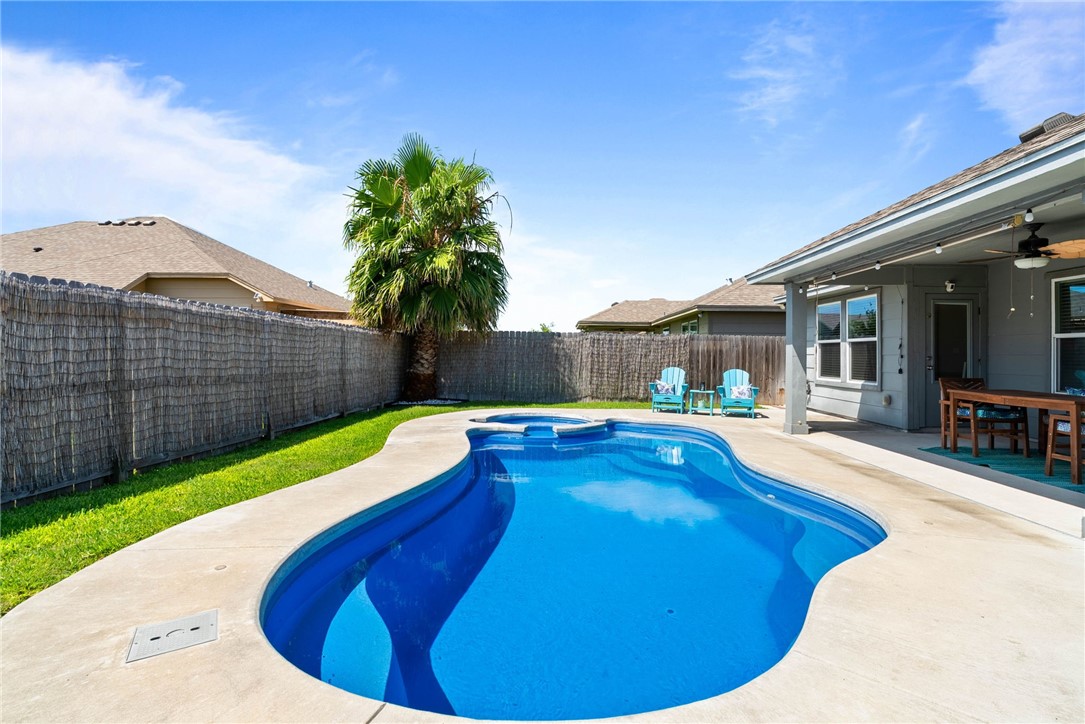 2201 Spoonbill Drive Corpus Christi TX 78414