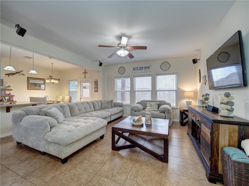 7025 Saar Court Corpus Christi TX 78414