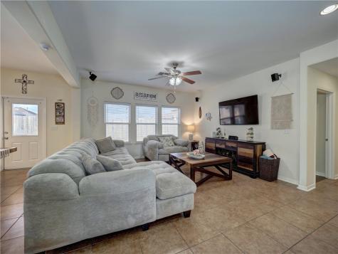 7025 Saar Court Corpus Christi TX 78414