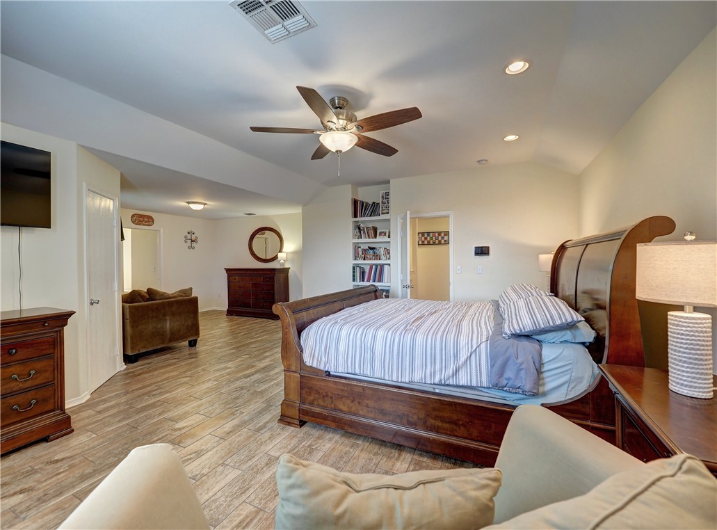 7025 Saar Court Corpus Christi TX 78414