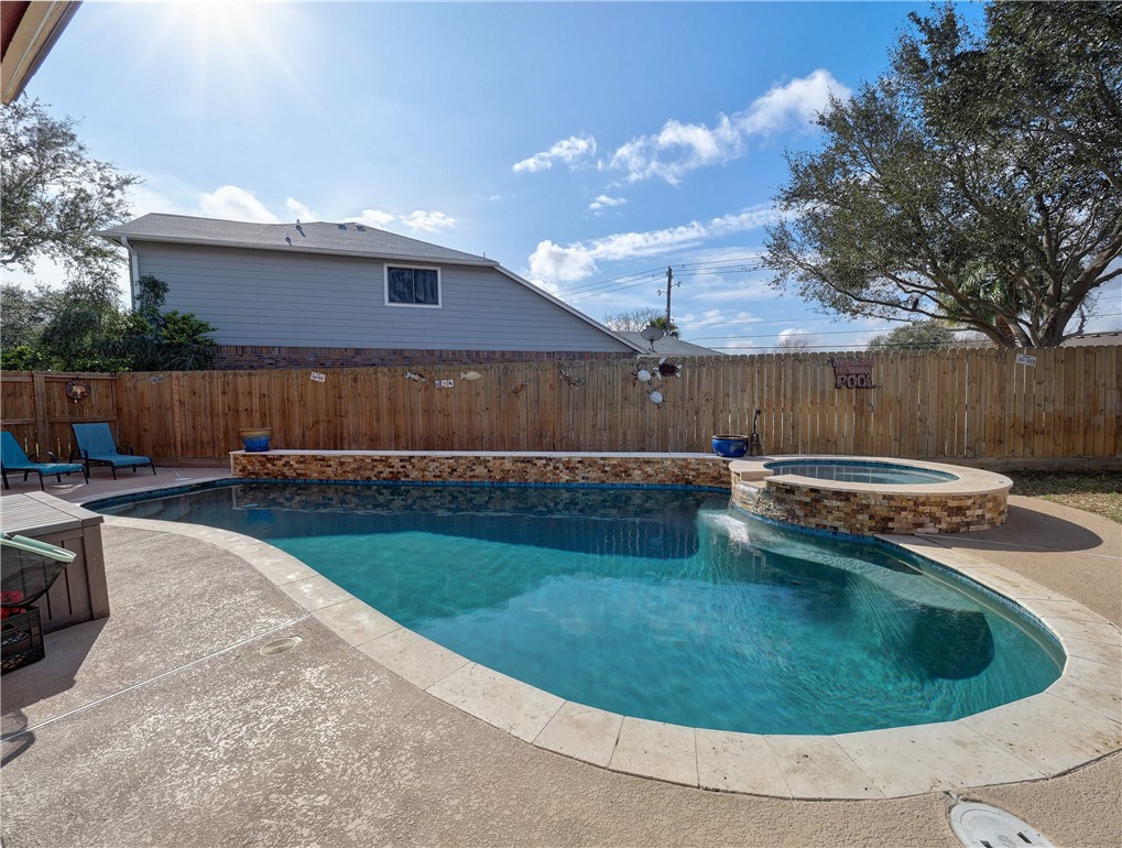 7025 Saar Court Corpus Christi TX 78414