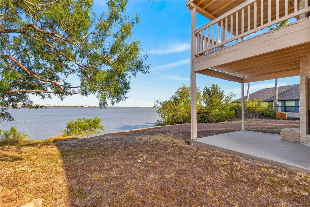 1006 Harbor Village Drive Corpus Christi TX 78412