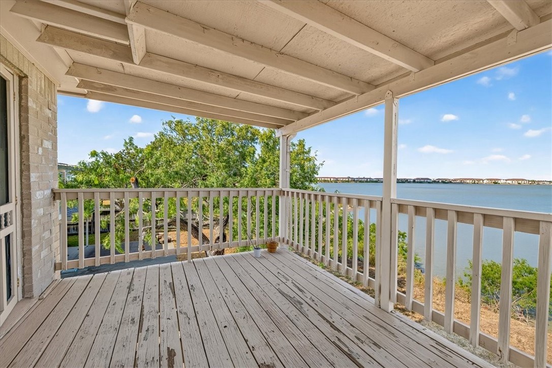 1006 Harbor Village Drive Corpus Christi TX 78412