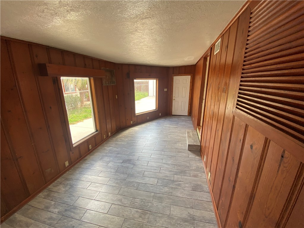1002 Nandina Drive Corpus Christi TX 78408