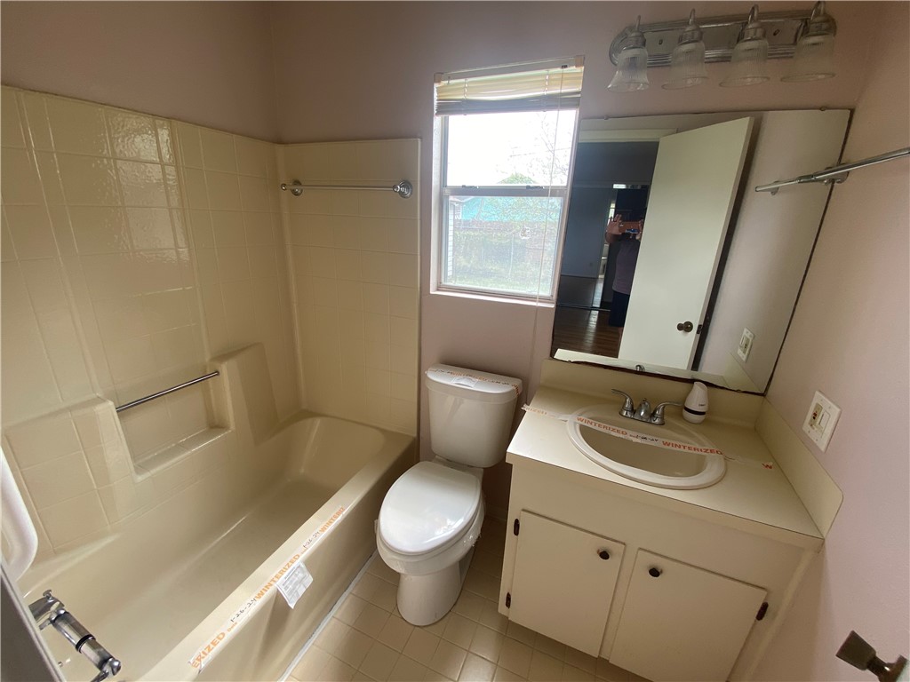 1002 Nandina Drive Corpus Christi TX 78408
