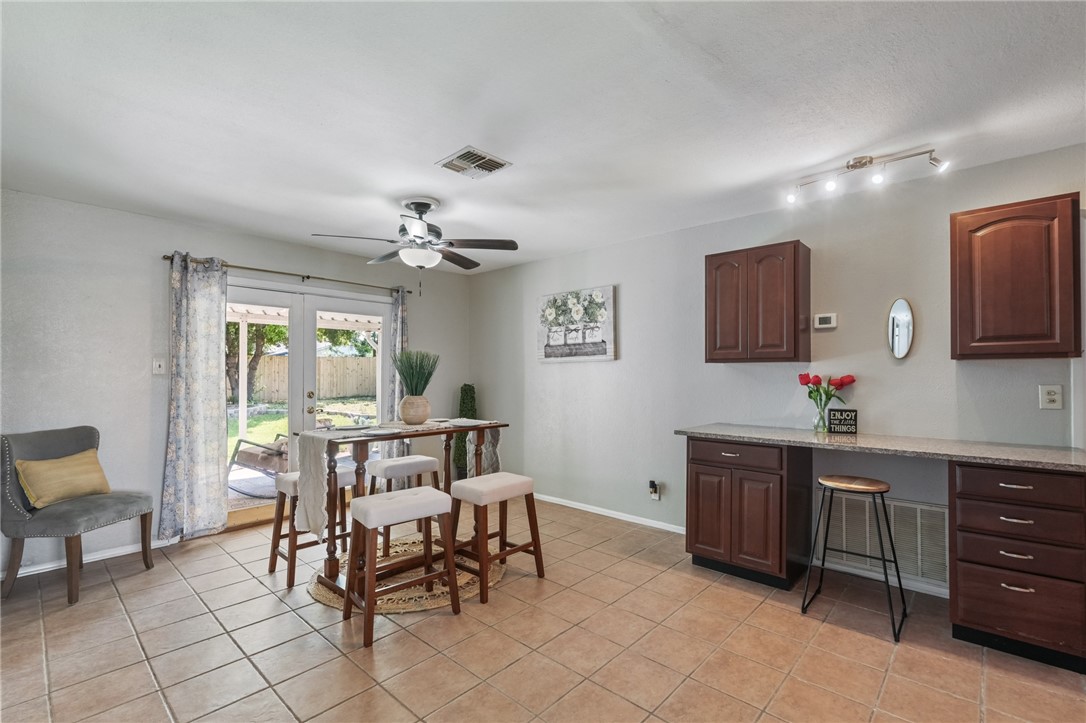225 Hialeah Drive Corpus Christi TX 78418