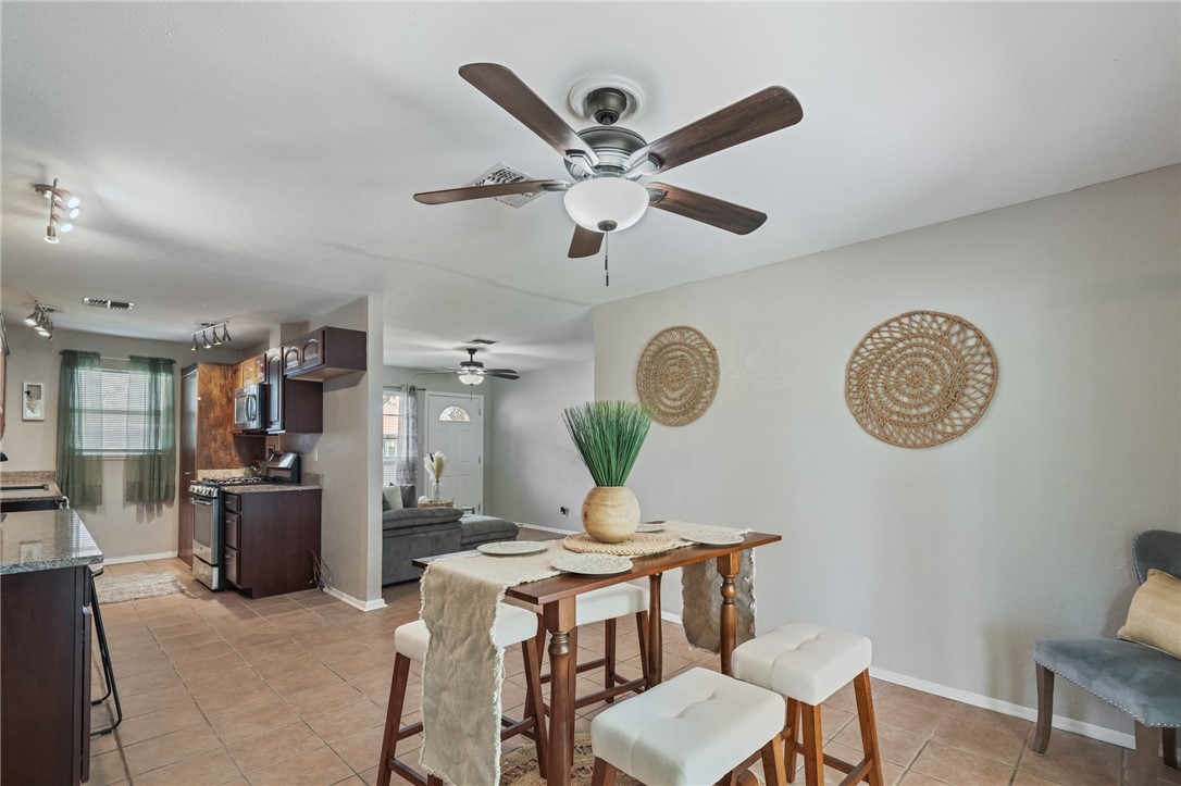 225 Hialeah Drive Corpus Christi TX 78418