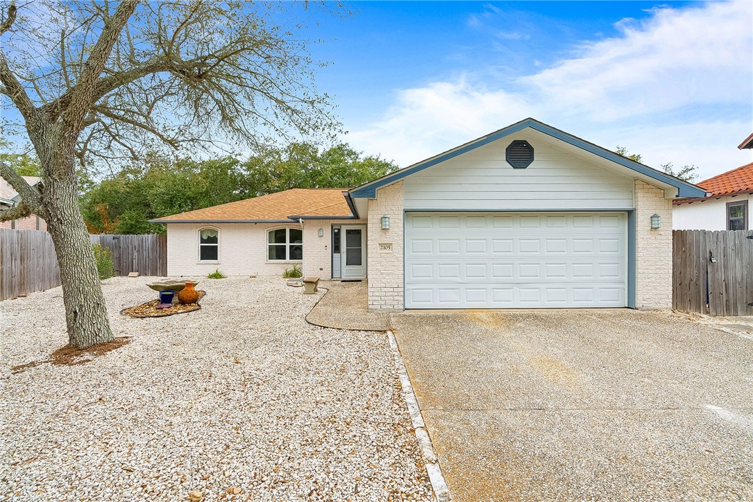 2105 Harbor Circle Rockport TX 78382
