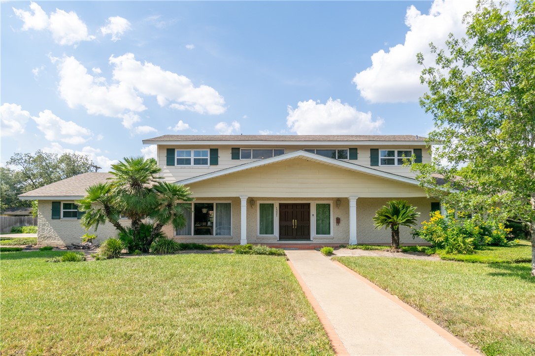 1321 Southwood Street Alice TX 78332