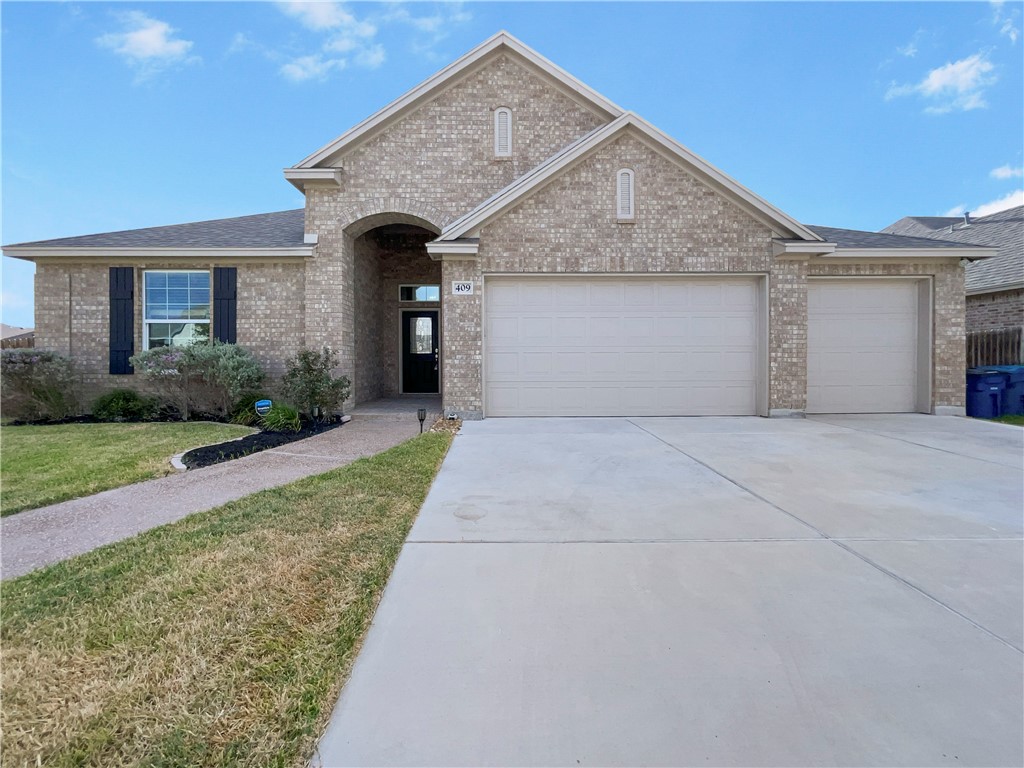 409 Gulfton Drive Portland TX 78374