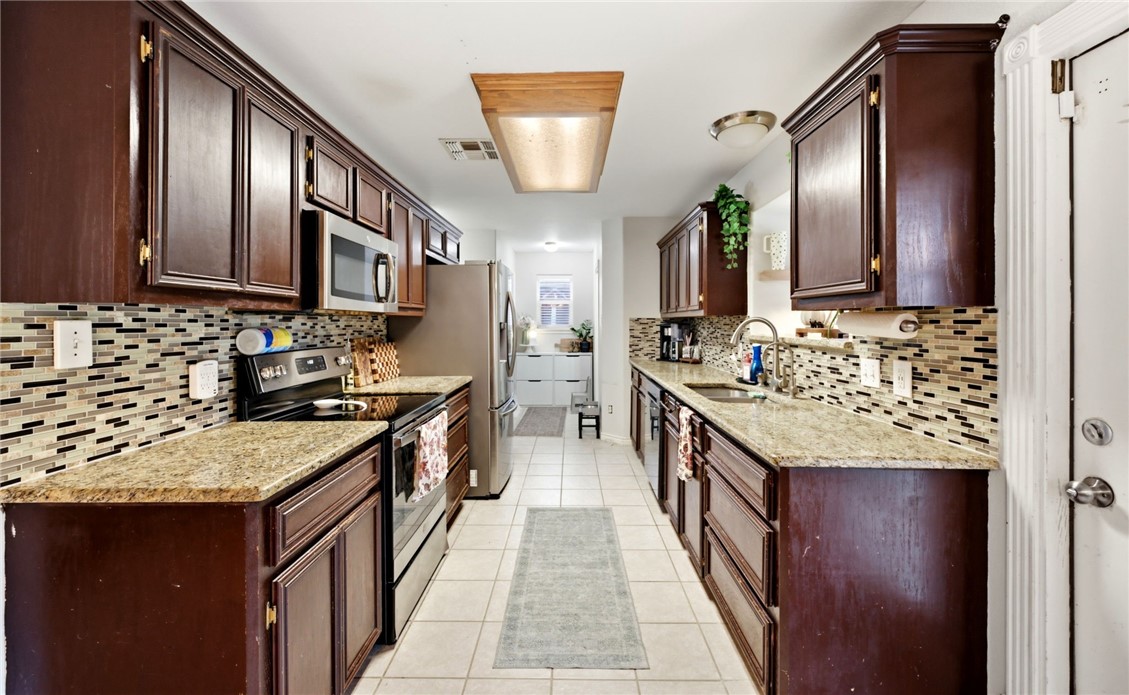 7921 Rock Crest Drive Corpus Christi TX 78414