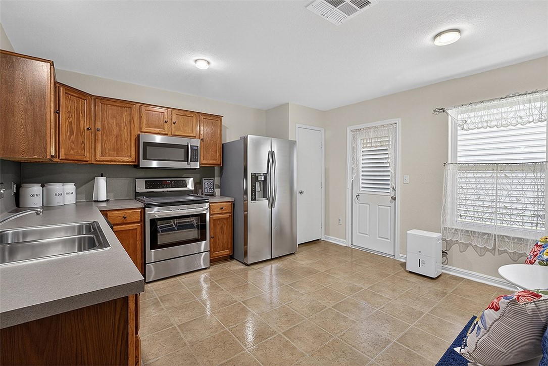 2122 Encino Drive Corpus Christi TX 78414