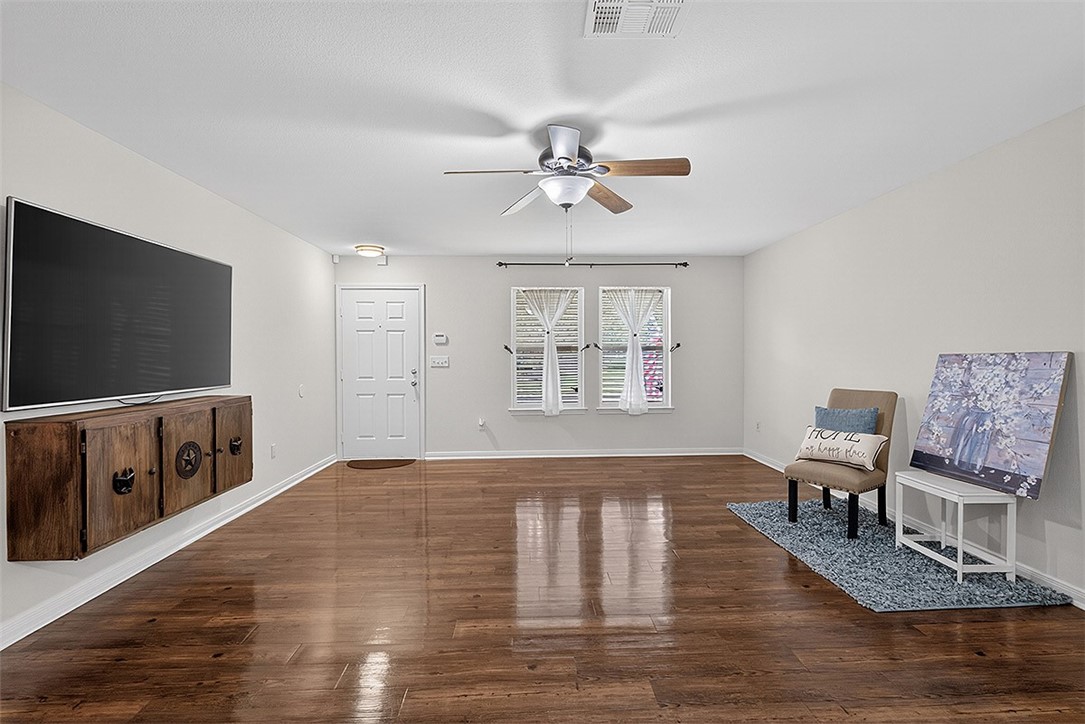 2122 Encino Drive Corpus Christi TX 78414
