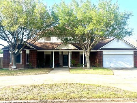 305 E Avenue I Robstown TX 78380