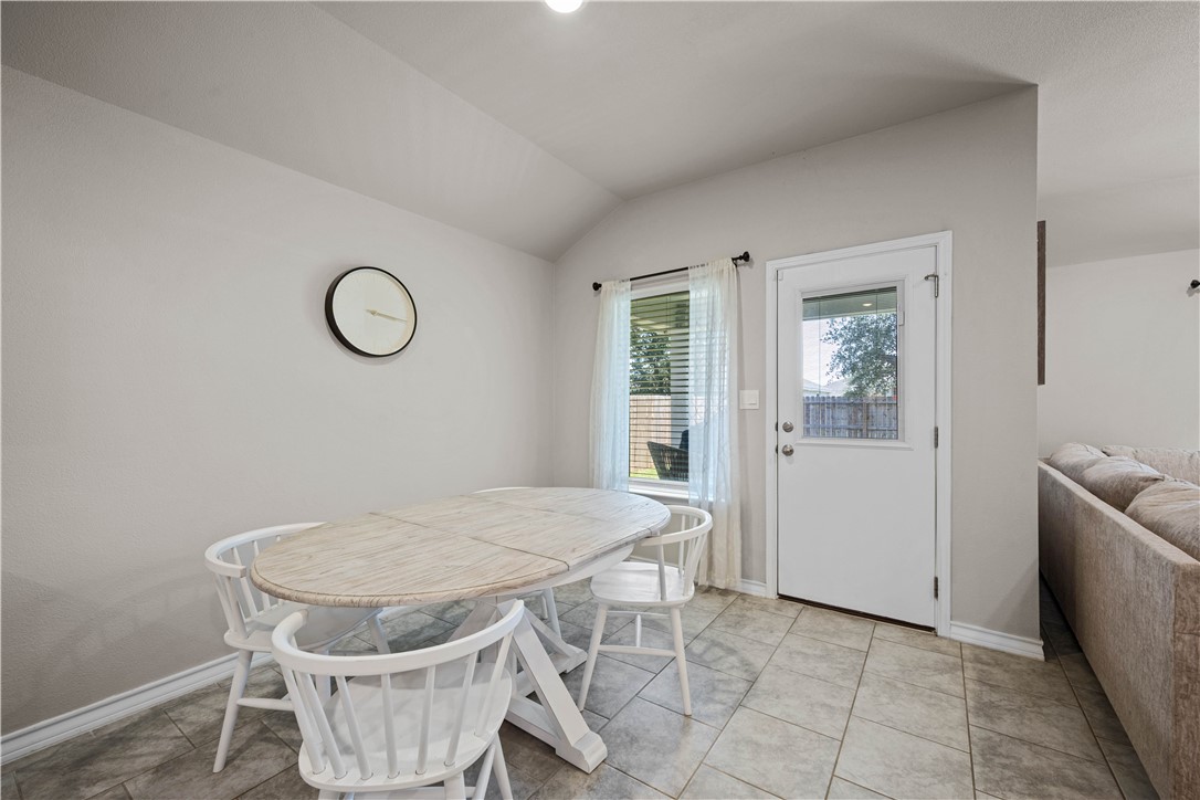 121 Antigua Drive Rockport TX 78382